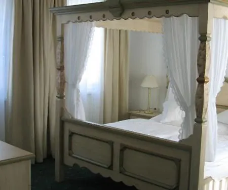 Ξενοδοχείο & Wolfsegger 3*