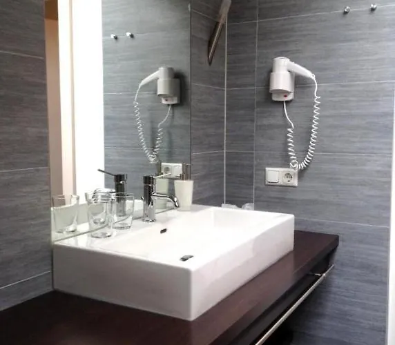 Hotel & Wolfsegger 3*