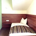 & Wolfsegger Szálloda 3*